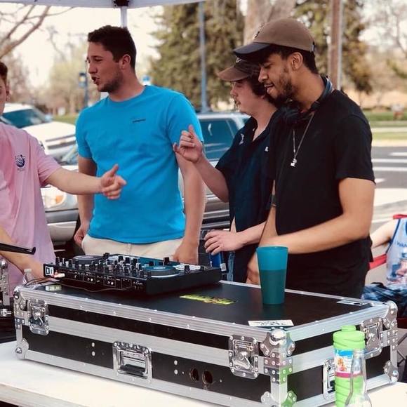 Meet your Posher, D.j. - Picture 1 of 1